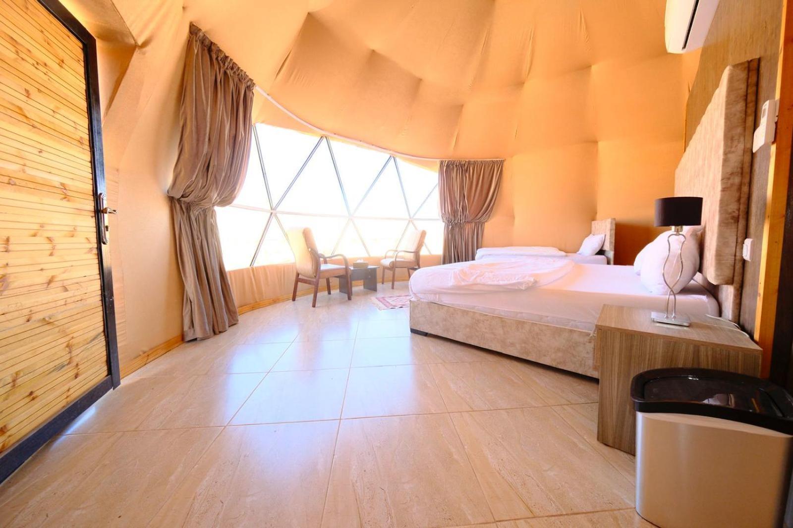 Adel Rum Camp Bubbles Wadi Rum Extérieur photo